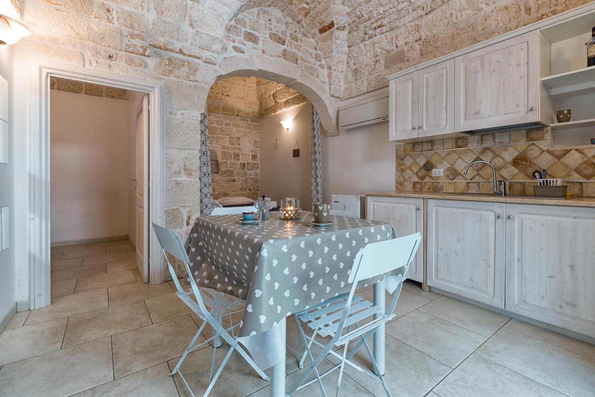 White House Flats & Studios Ostuni Exterior photo